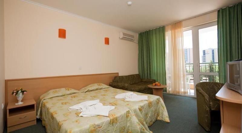 Sunny Day Club Hotel 3*